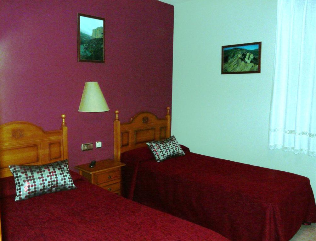 Hostal Rural Casa Castro Alberuela de la Liena Eksteriør billede