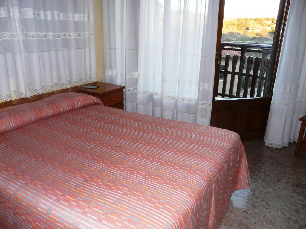 Hostal Rural Casa Castro Alberuela de la Liena Værelse billede